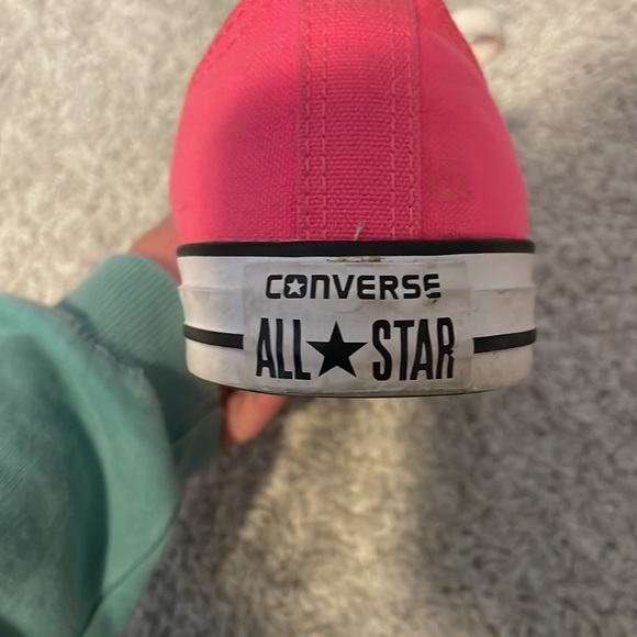 pink low top converse